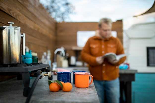 Ideas Creativas para Optimizar el Espacio en Balcones con Mesas Plegables